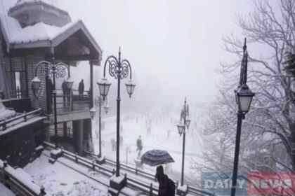 snowfall disrupts life in himachal 557 roads jammed impact on electricity and water supply 164179143 min 1 - DailyNews24Live.com